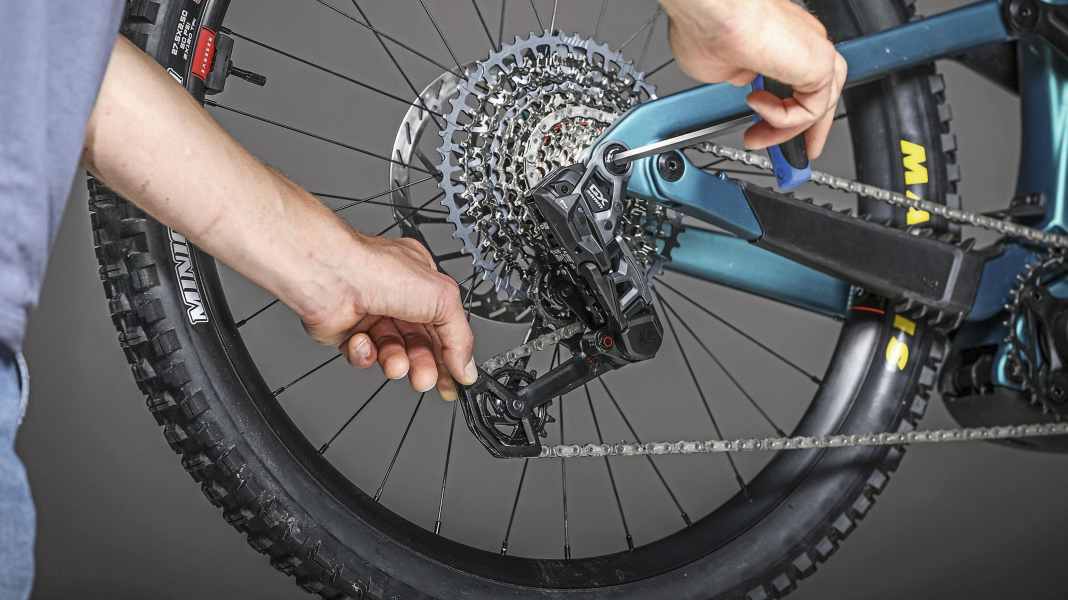 DIY mountain bike gears: adjust, maintain, replace wearing parts