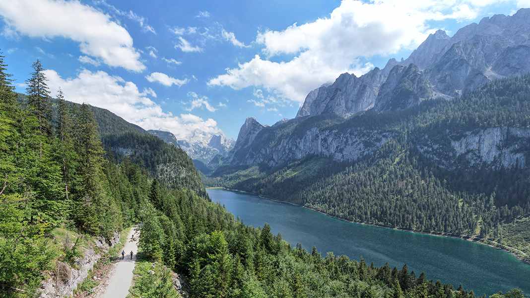 Mountains and lakes: through the Salzkammergut by MTB or E-MTB