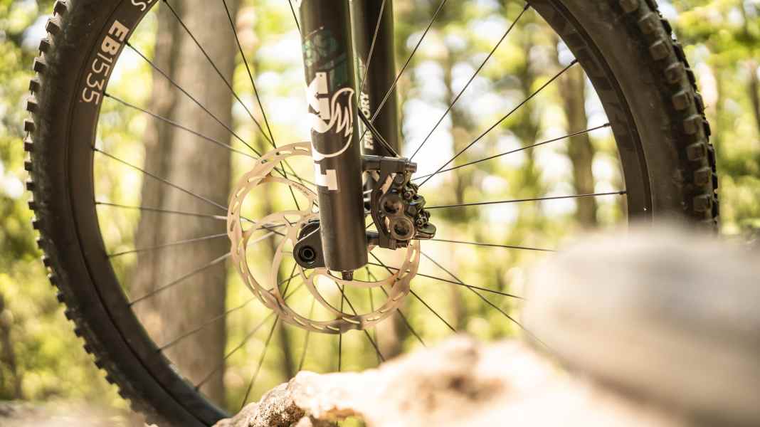 Throttle-braked: The 7 deadly sins of disc brake maintenance