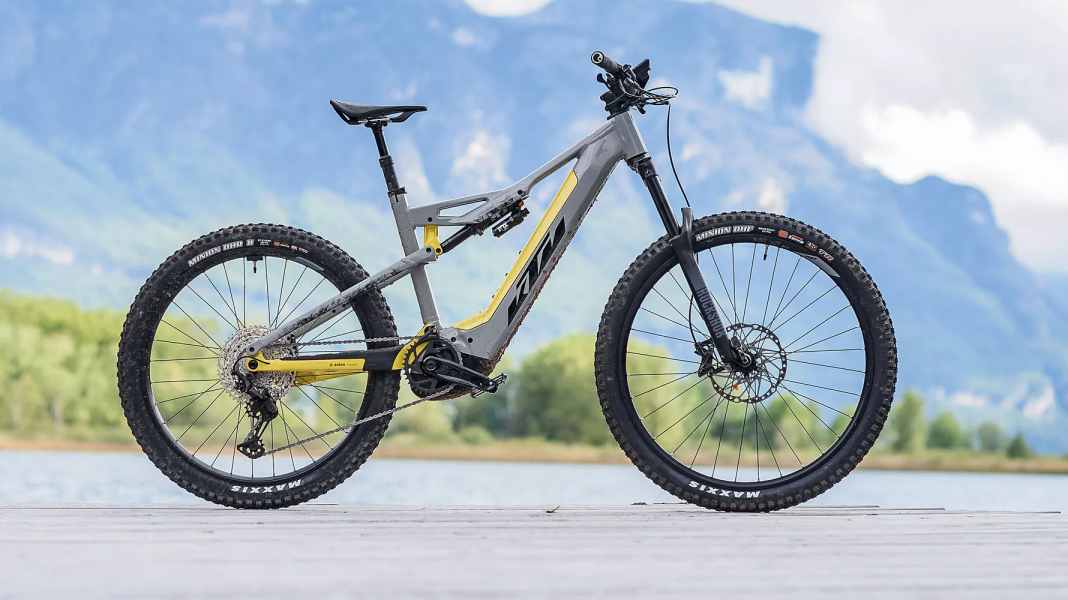 Test All-Mountain-E-Bikes 2022: KTM Macina Kapoho 7972 im EMTB-Lesertest