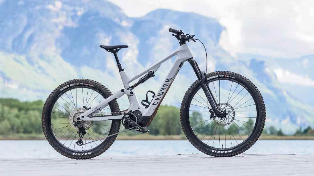All-mountain e-bike test 2022: Canyon Spectral:On CF 7 in the EMTB reader test