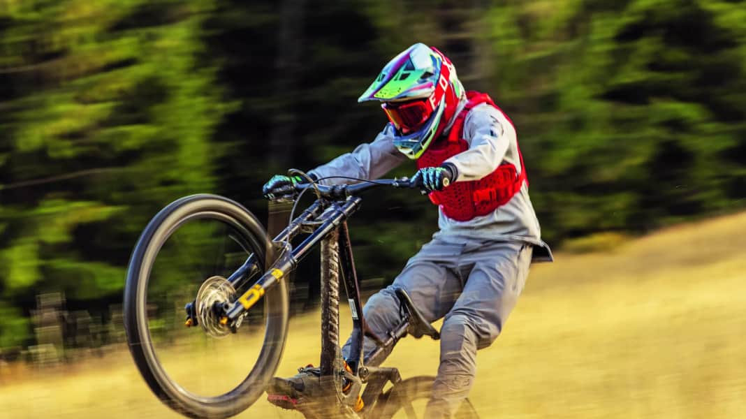 Christmas presents for freeride mountain bikers that really sparkle!