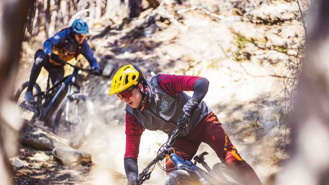E-Touren-Fullys: 5 Einsteiger-Modelle um 4500 Euro im Test 2022