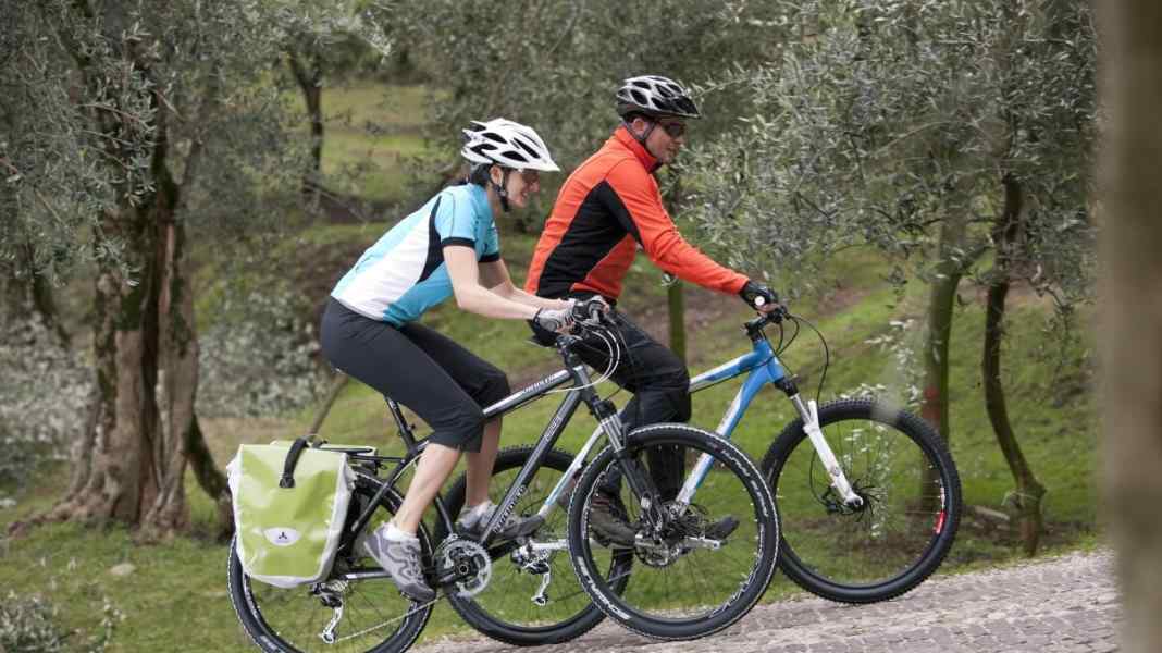 Eight mountain bike hardtails in a touring test