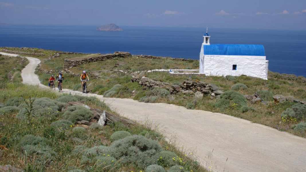 Island hopping by bike and boat