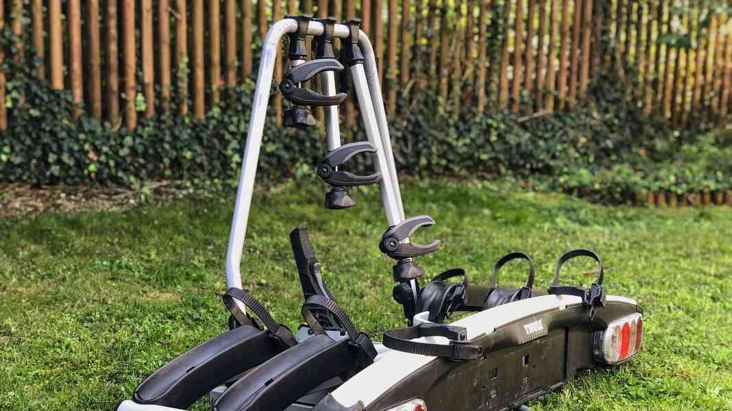 Schlepphilfe: Träger für die Anhängerkupplung von Thule