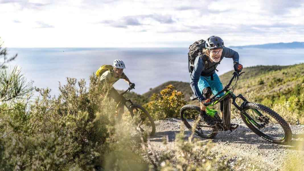 For e-beginners: 8 E-MTB fullys in a comparison test