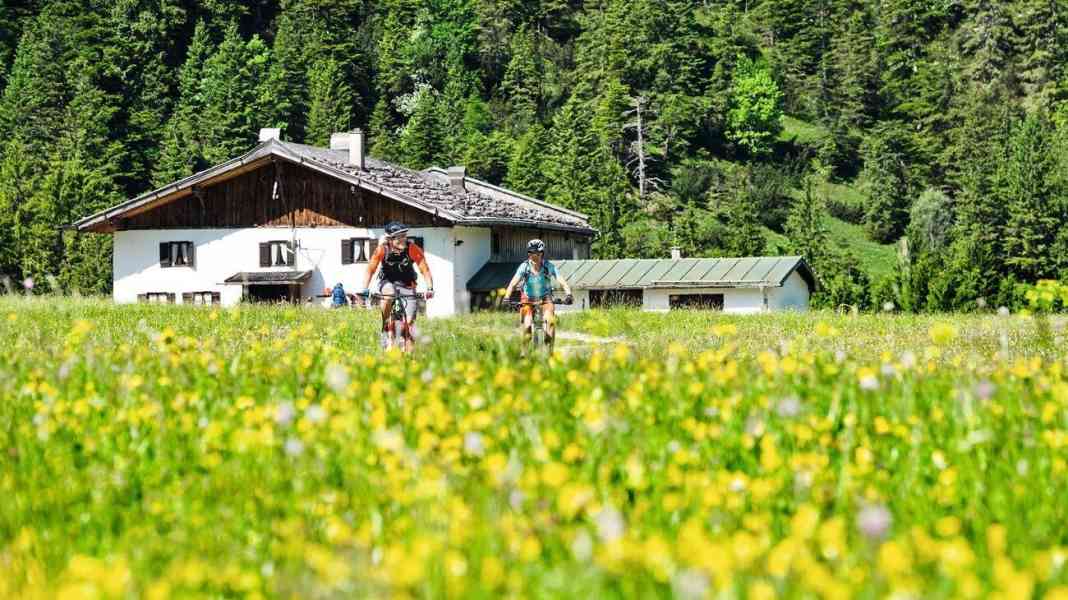 Bavaria: 6 hut tours between Allgäu and Watzmann