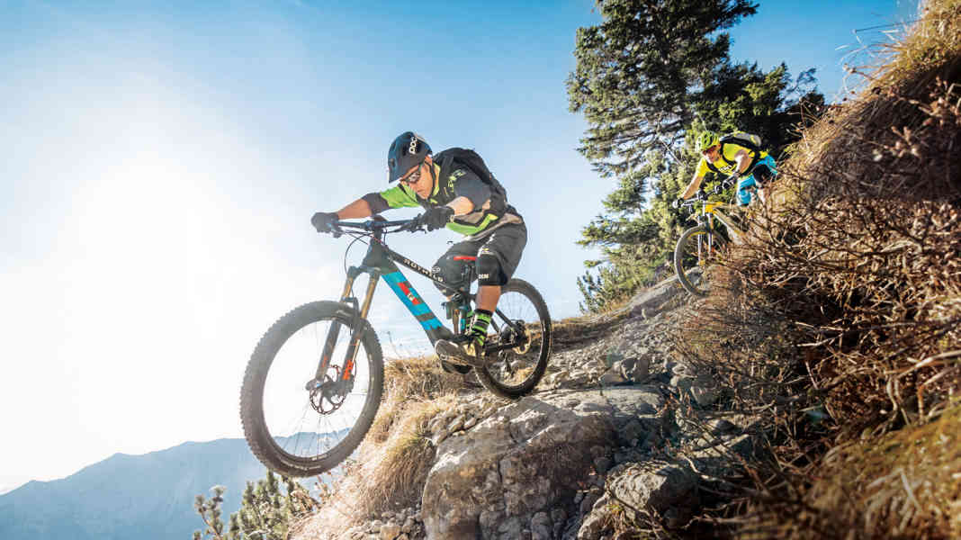 4 E-MTB enduro bikes in the test