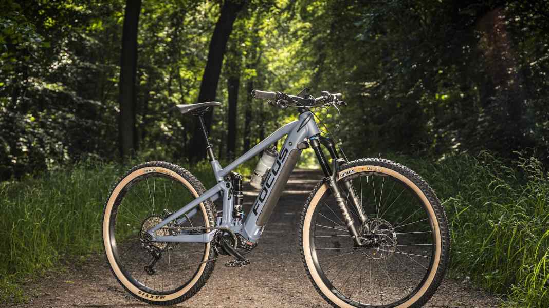 Focus: Drei neue E-MTBs mit bis zu 1125 Wattstunden!