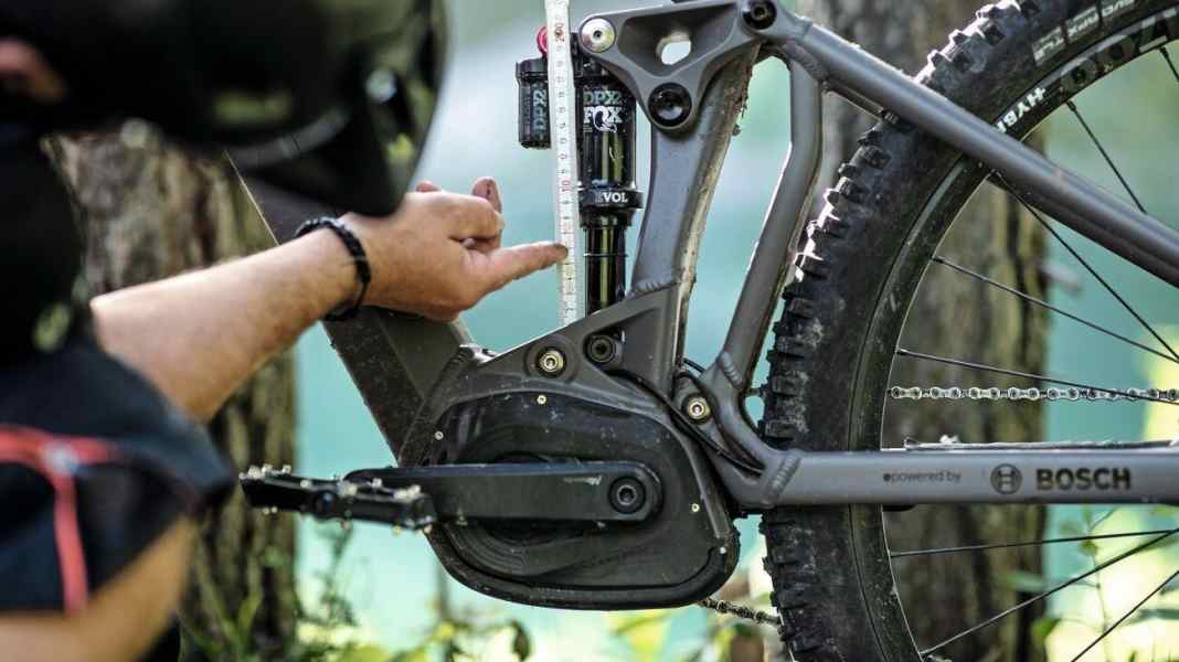 Set up your E-MTB correctly: Cockpit, saddle and suspension