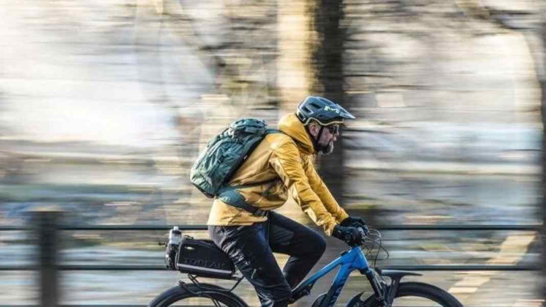 City use: mudguards and pannier rack for E-MTBs