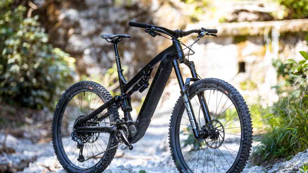 Neu mit Shimano EP8: Propain Ekano