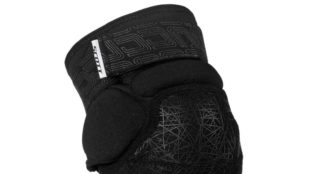 Scott Grenade Pro 2 knee protector in test