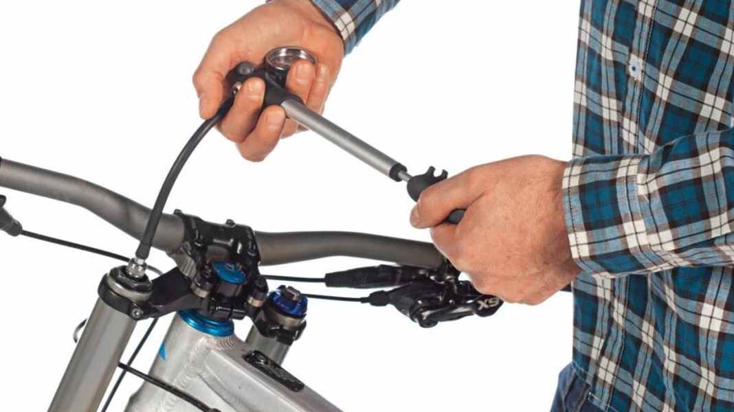 4 steps to the ideal suspension fork set-up for downhillers