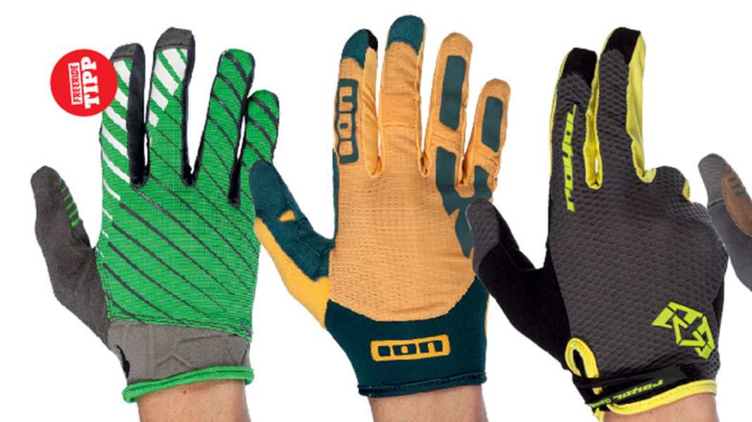 Lots of grip and feel: lightweight gloves