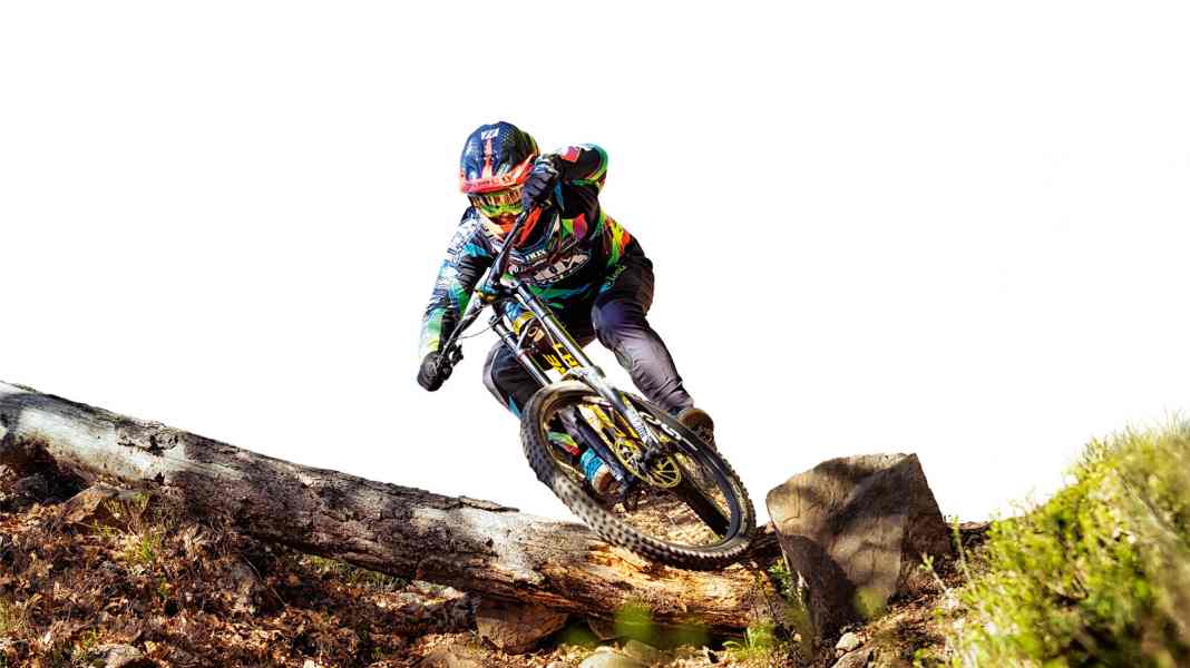 6 inexpensive downhill racers in comparison