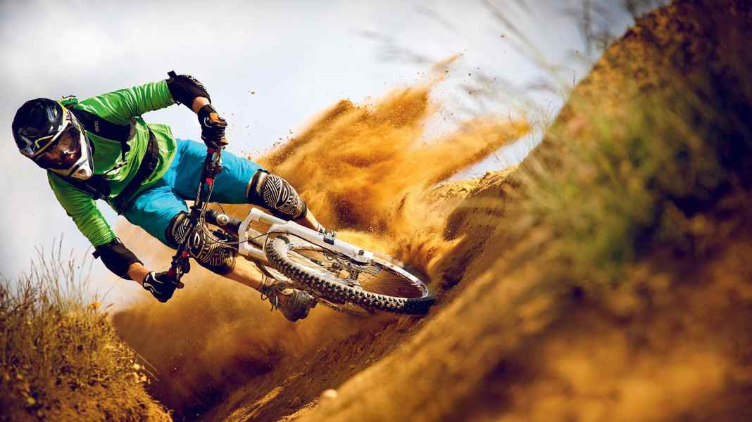 12 tyres in the test: Which is the best?