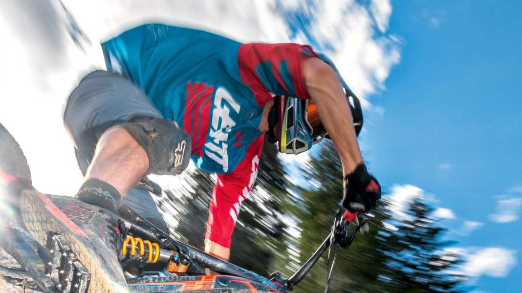 E-freeriders for bike parks from Specialized