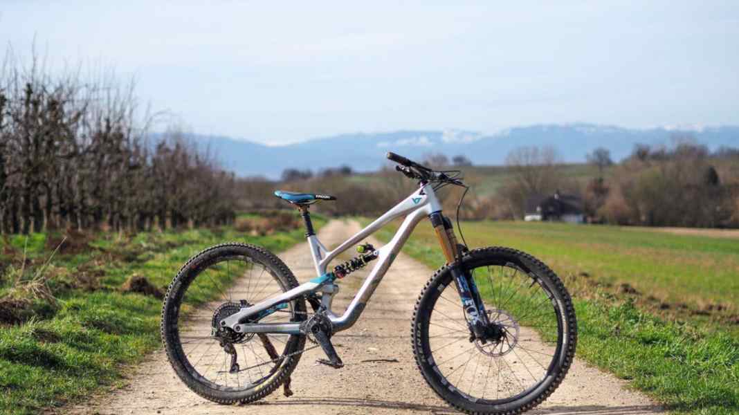Trailbike: YT Jeffsy CF Pro Race 27,5