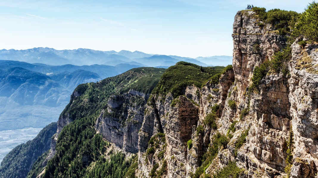 Nature trails in Trentino: 4-day Tour de Non