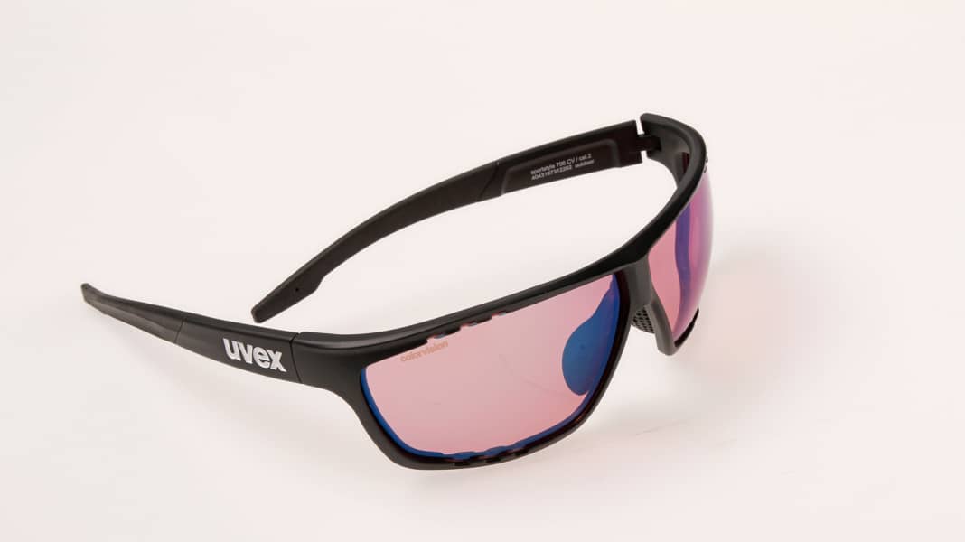 Open your eyes: six bike goggles in the check