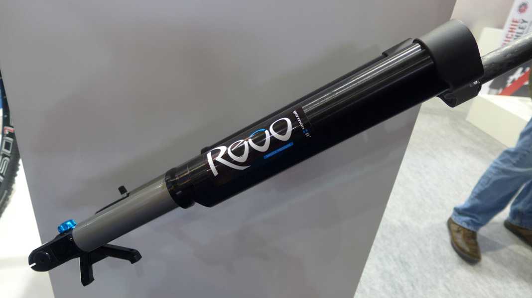 German A shows stiff upside-down suspension fork