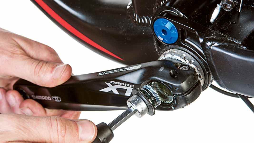 Screwdriver tips: Bottom bracket service