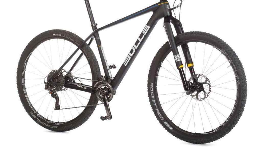 Marathon fan: Bulls Black Adder Team on test