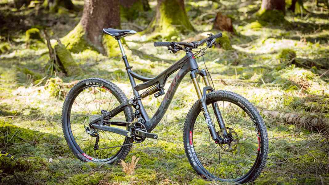 Pivot Mach 6 Carbon in the BIKE test