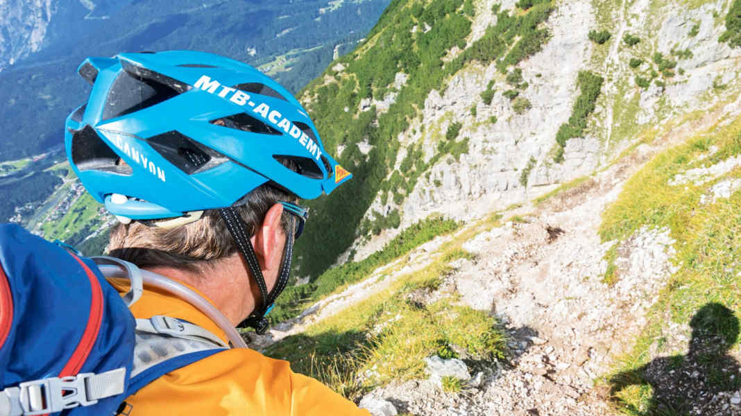 How to get rid of shoulder pain from biking