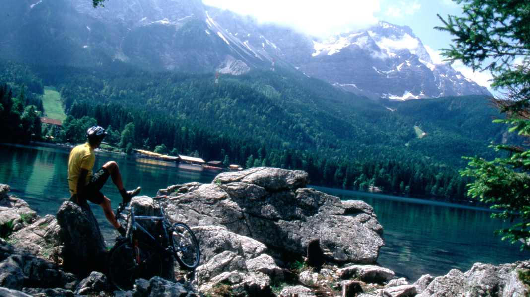 ALPENGUIDE: Germany: Garmisch-Partenkirchen, Eibseetrail