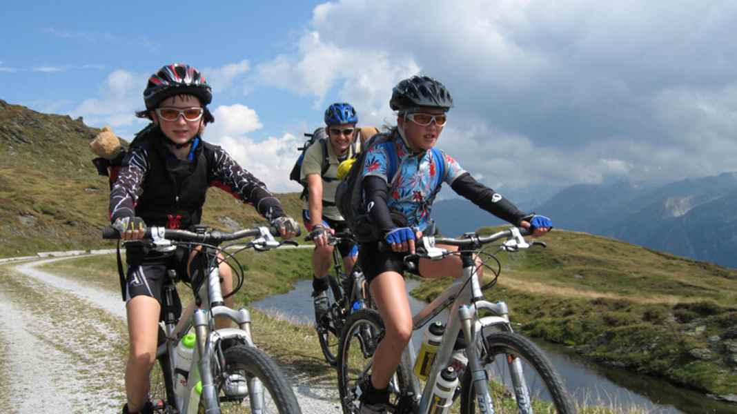 Readers' adventure: Kids crossing the Alps