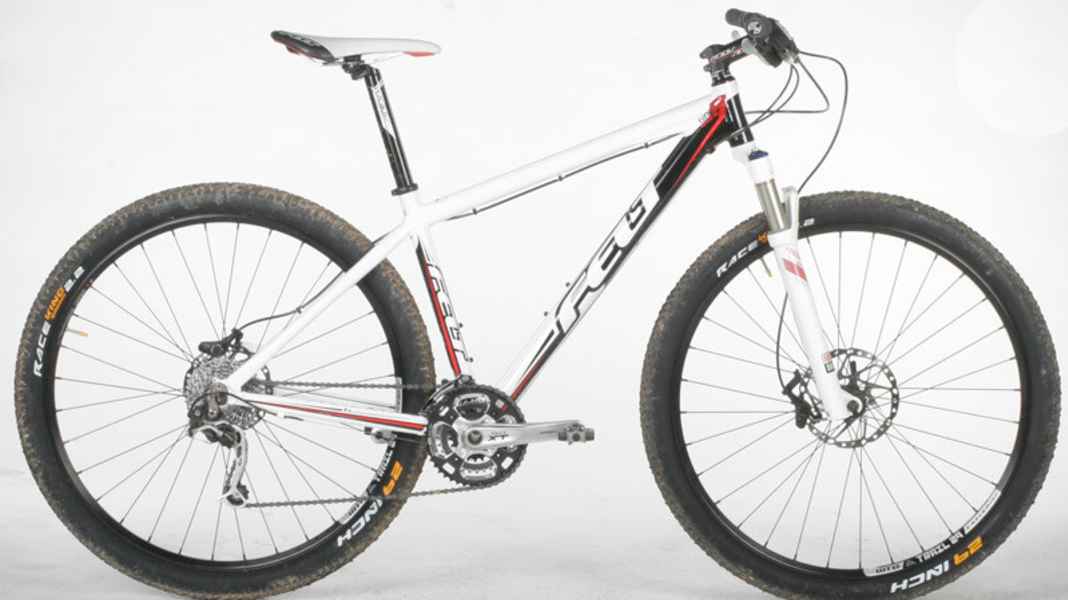 Felt Nine Race