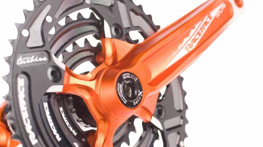 The most important MTB cranks & bottom brackets