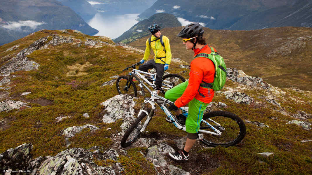 NORRONA presents the newly revised Fjørå bike collection