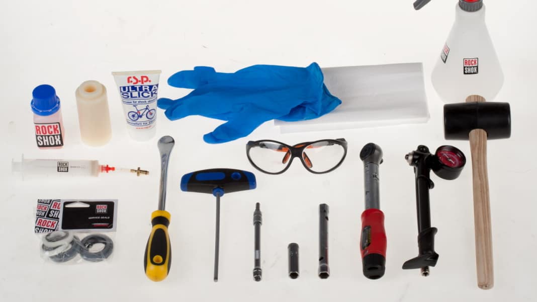 Small fork service on Rock Shox suspension forks