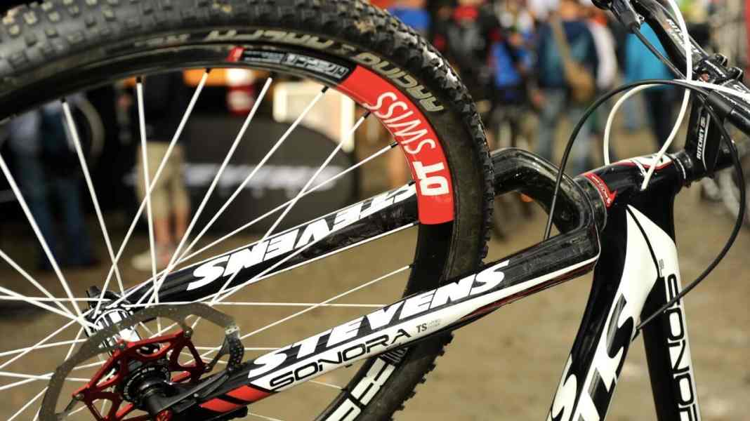 Stevens Sonora SL: 29er racing file with rigid fork