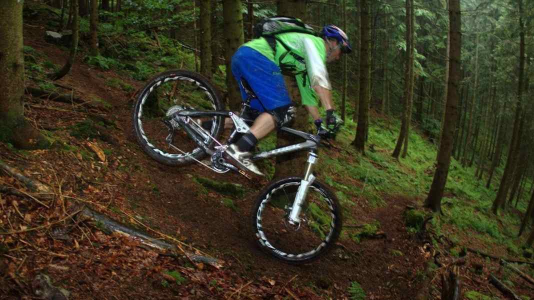The right riding technique on MTB trails