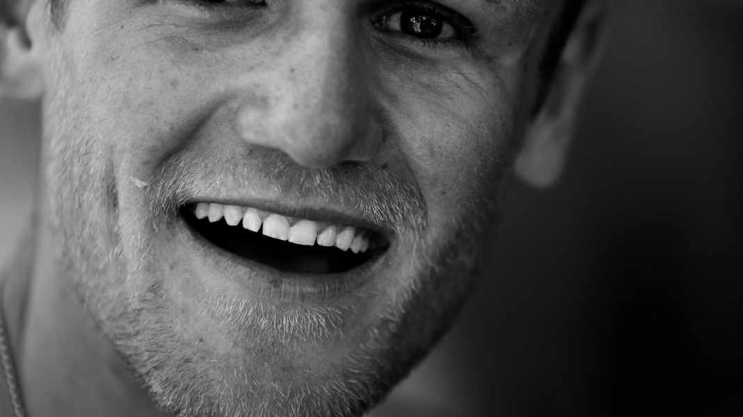 Burry Stander dies in training accident