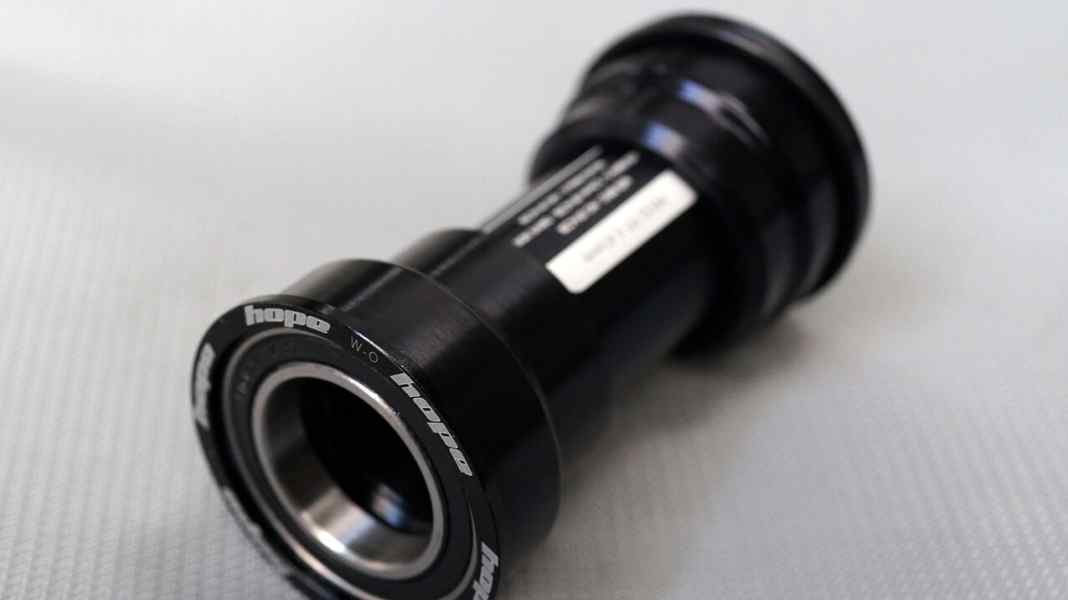 Pressfit bottom bracket from Hope