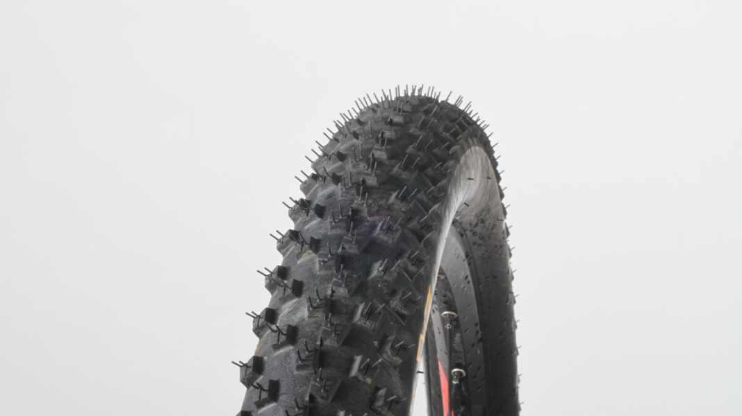Tyre combination for marathon races