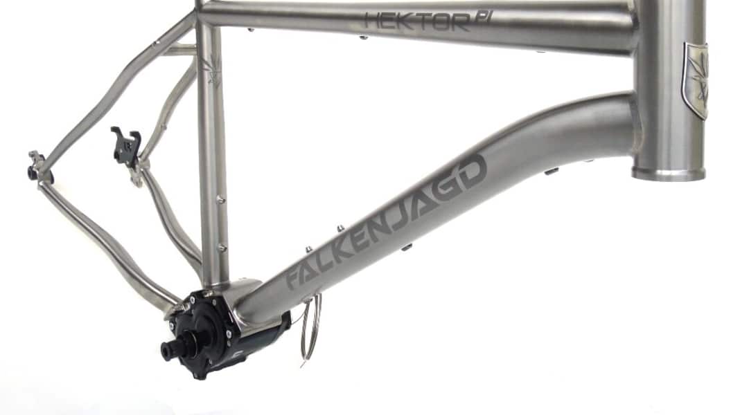 Falkenjagd PI series: Titanium bikes with Pinion gearbox