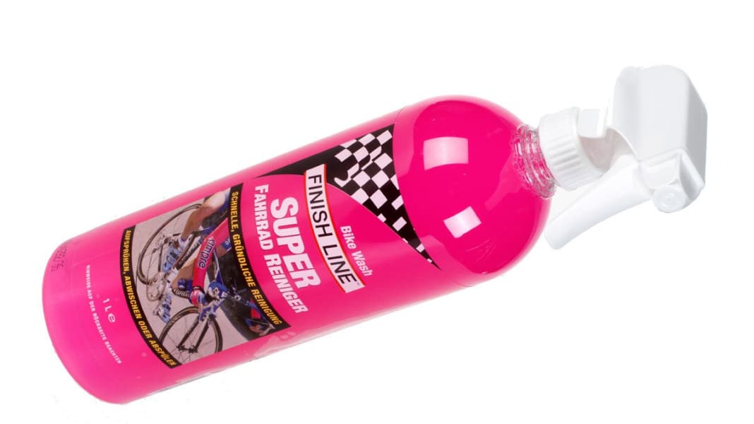 Liquid cleaning agents for bikes