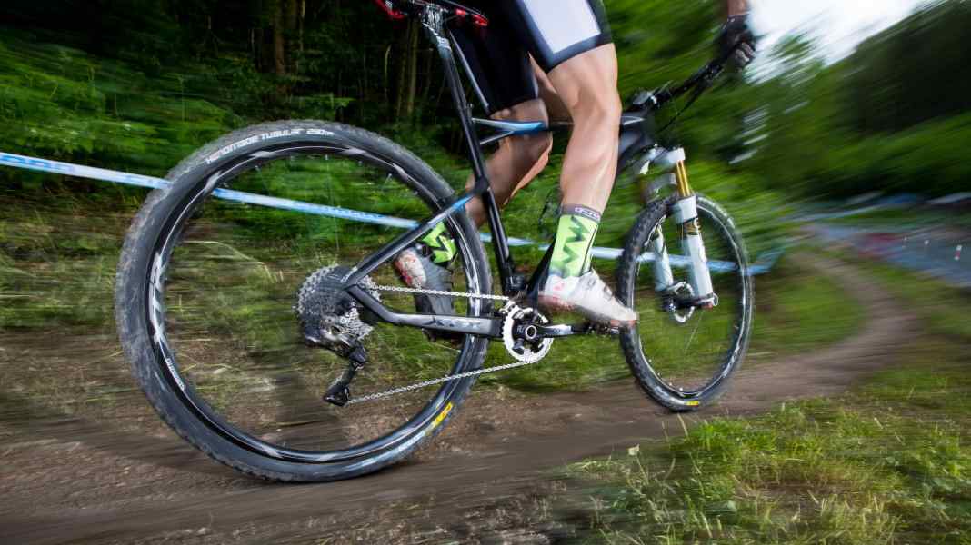 Does electronic shifting on a mountain bike make sense?