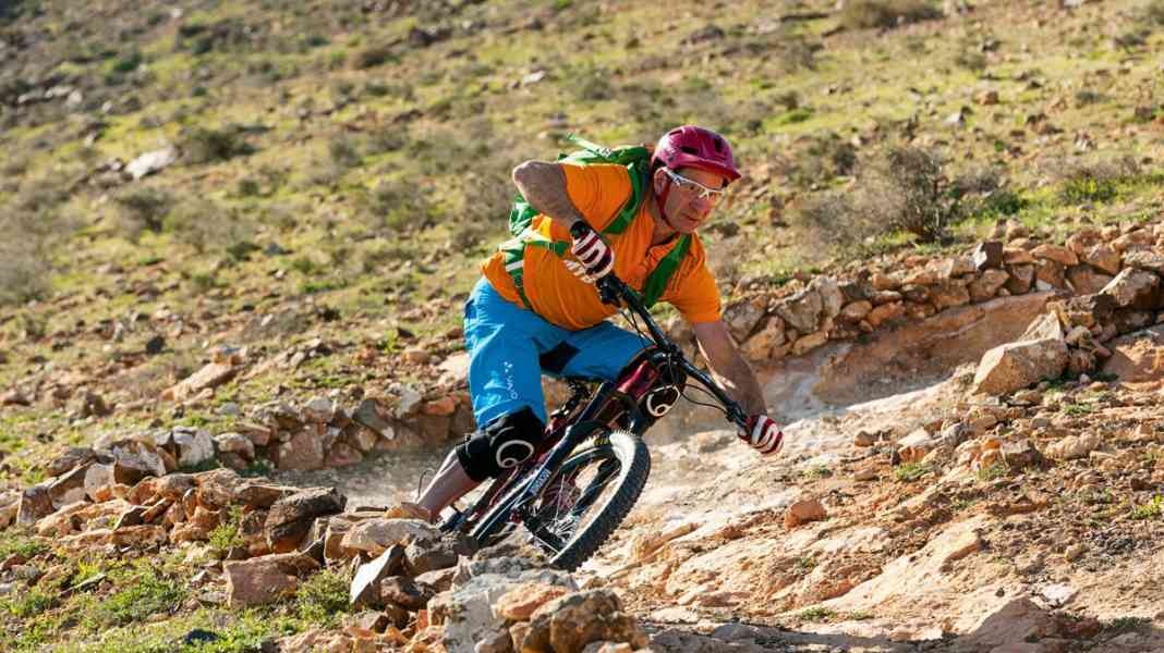 5 moves that make you faster when mountain biking