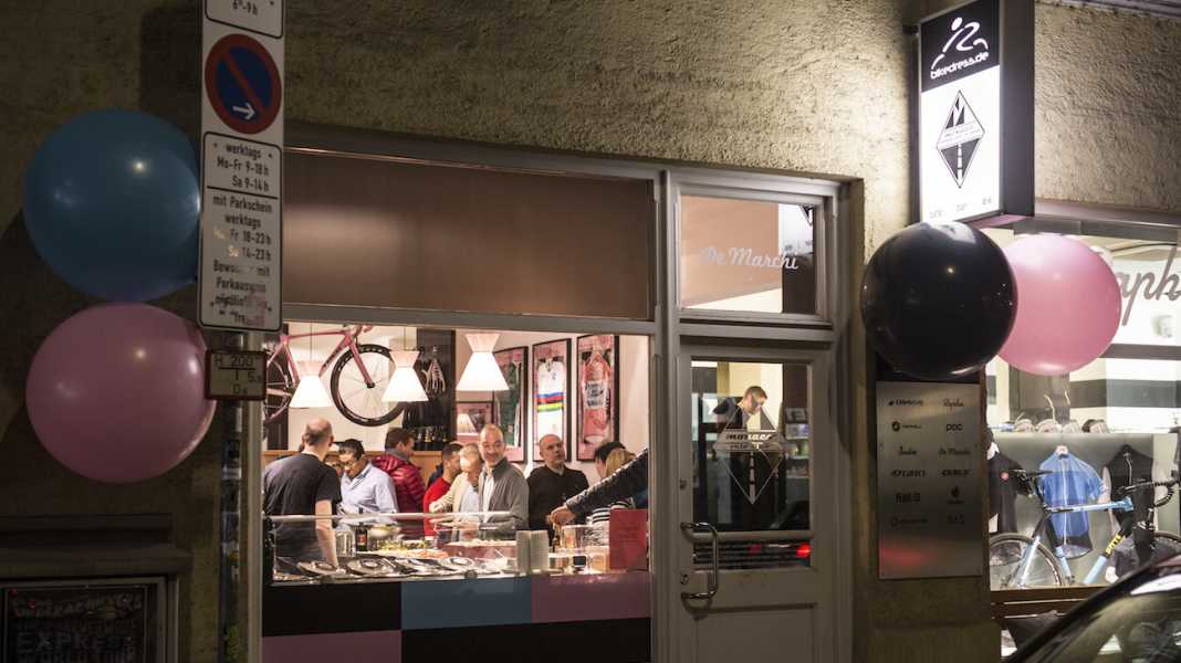 München hat ein neues Café für Radsportler