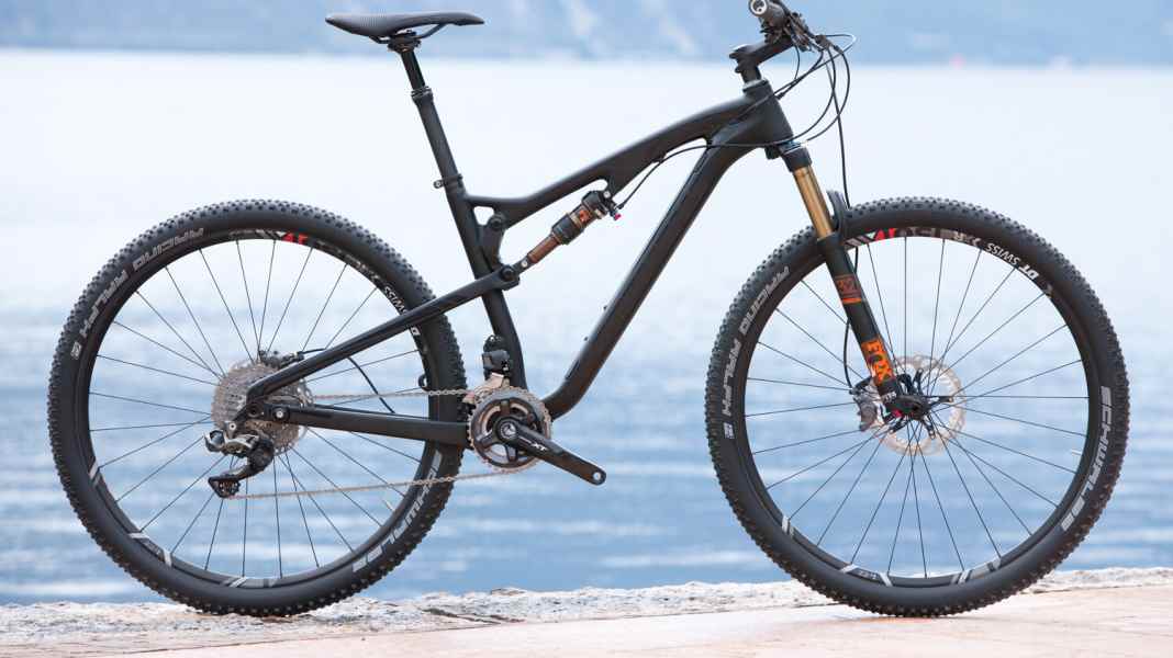 Stevens gives the Jura a carbon frame