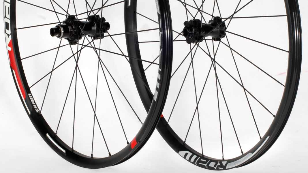 SRAM Roam 40 wheel on test