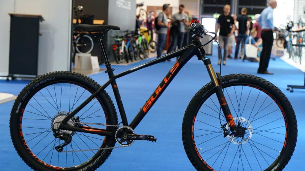 Bulls shows combination of 27.5+ and 29 inch on the hardtail